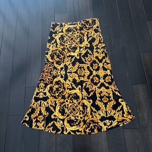 Elegant Black and Gold Patterned Skirt